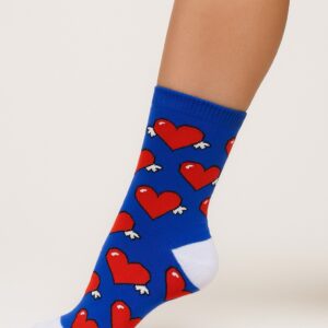 Kanatlı Kalp Desenli Çorap